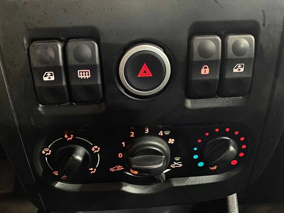 Lada (ВАЗ) Largus 2019 года с пробегом. Фото: #12