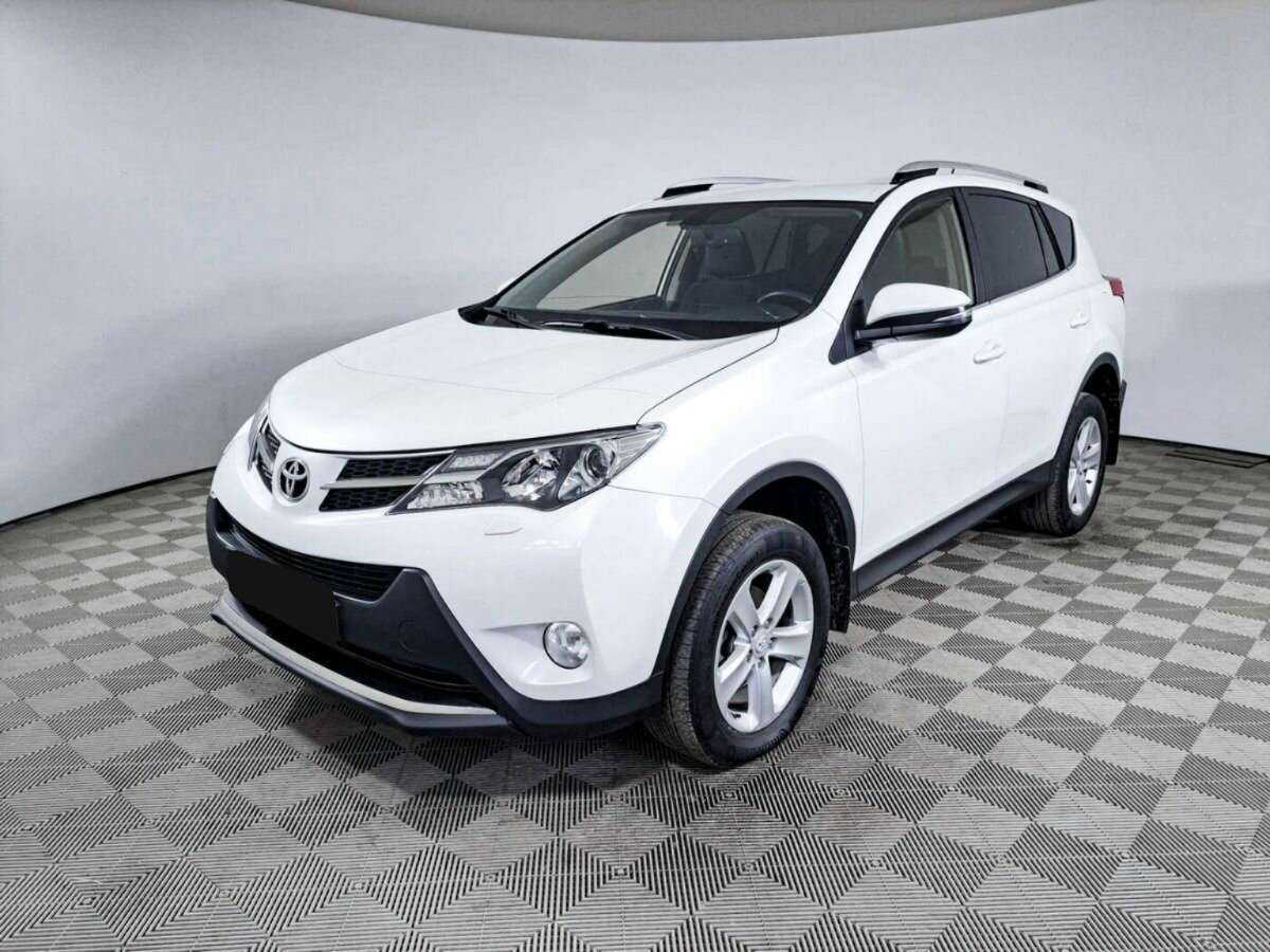 Toyota RAV4 2014 года с пробегом. Посмотреть фото