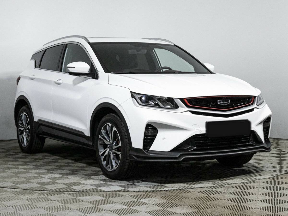 Geely Coolray 2023 года с пробегом. Фото: #2