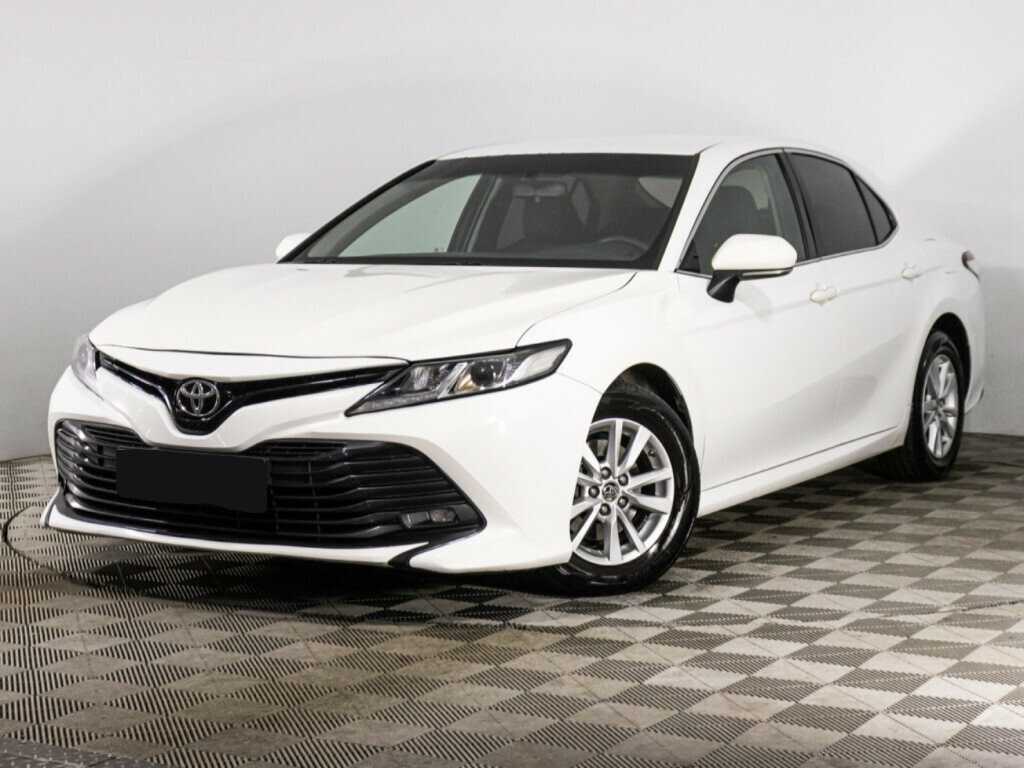 Toyota Camry 2018 года с пробегом. Посмотреть фото