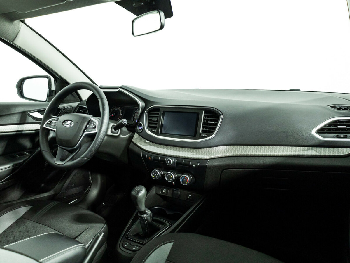 Lada (ВАЗ) Vesta 2023 года с пробегом. Фото: #8