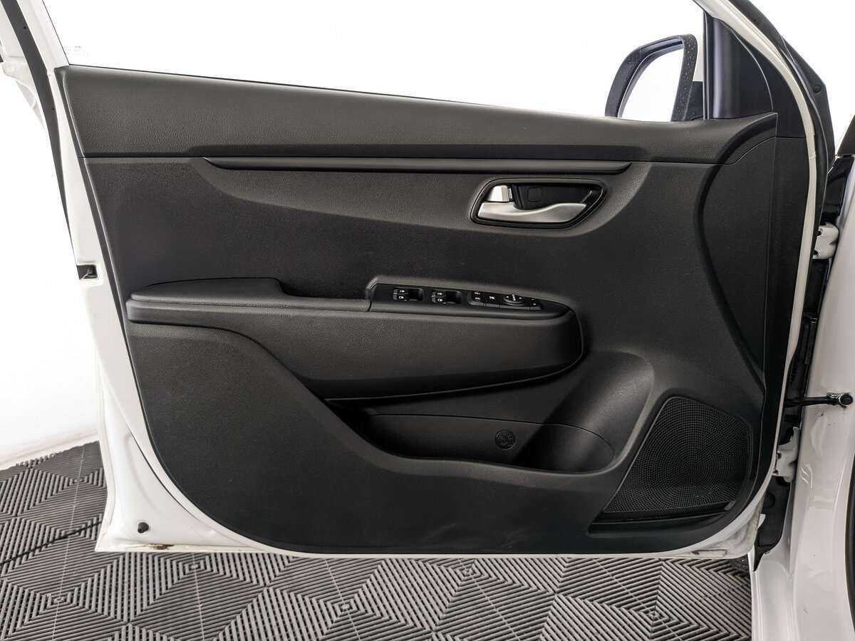 Kia Rio 2021 года с пробегом. Фото: #14