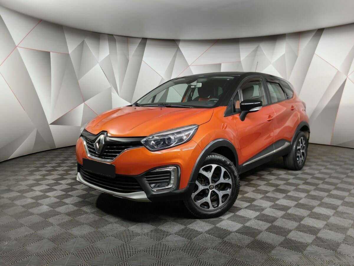 Renault Kaptur 2017 года с пробегом. Посмотреть фото