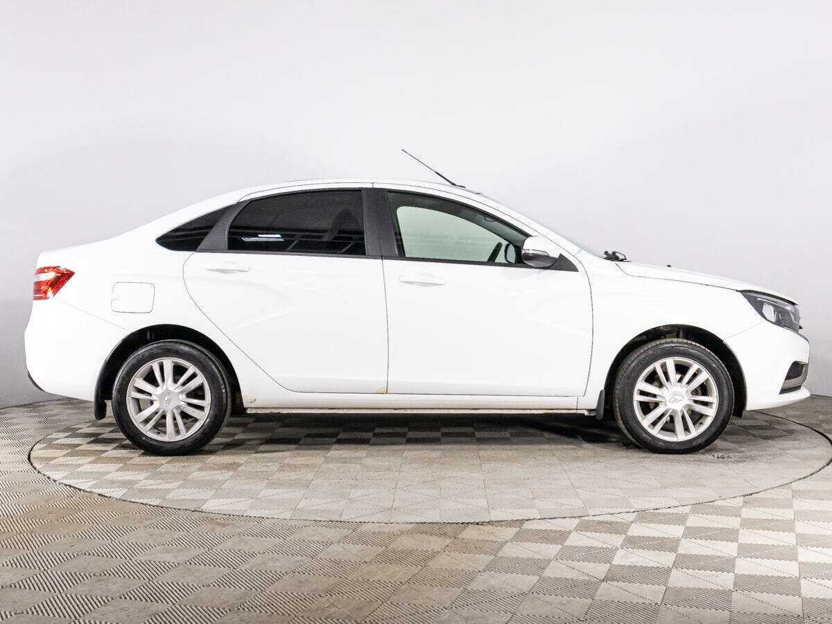 Lada (ВАЗ) Vesta 2017 года с пробегом. Фото: #3