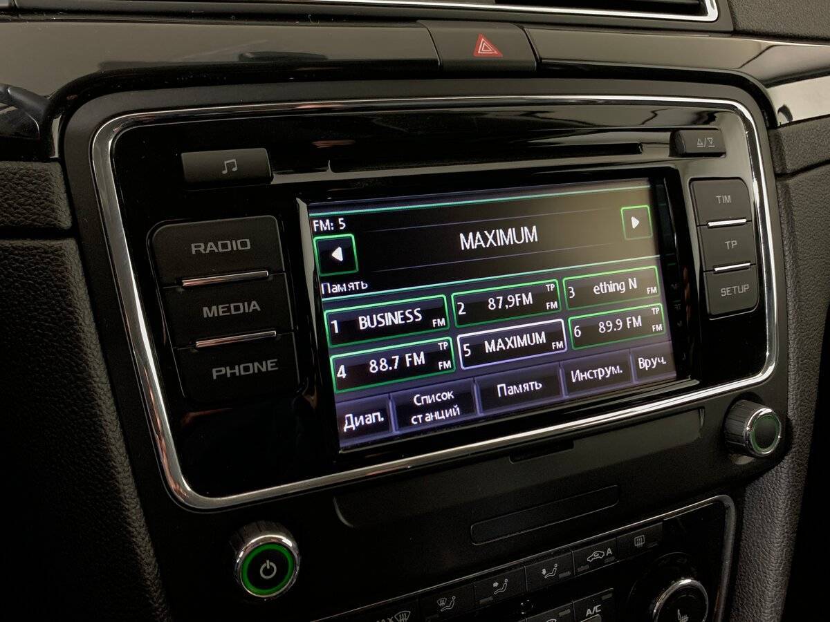 Skoda Superb 2014 года с пробегом. Фото: #14