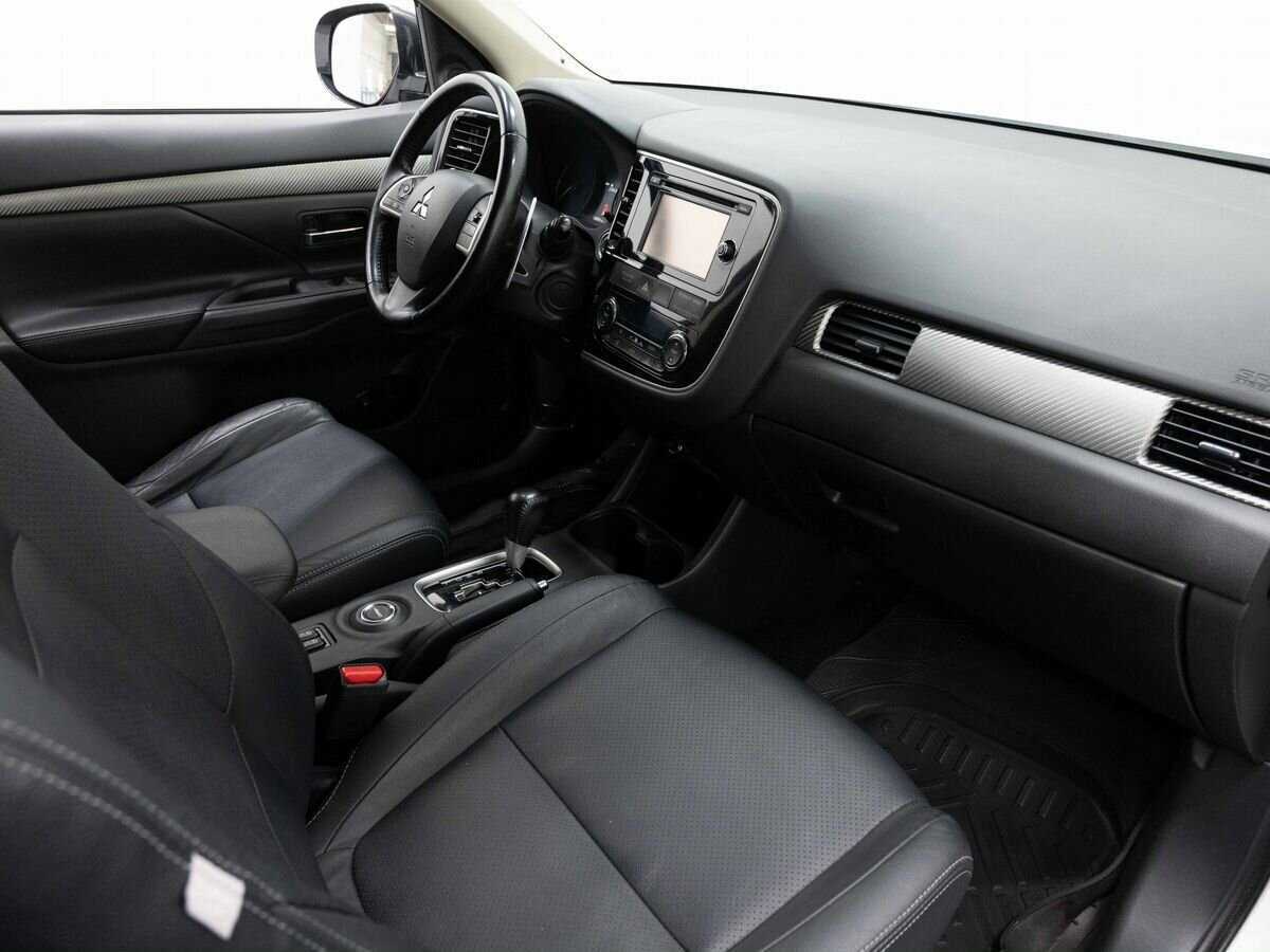 Mitsubishi Outlander 2012 года с пробегом. Фото: #11