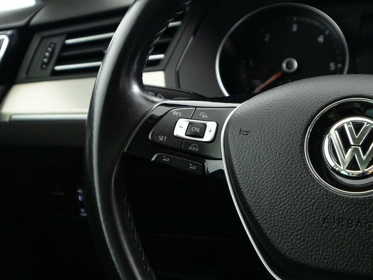 Volkswagen Passat 2017 года с пробегом. Фото: #17