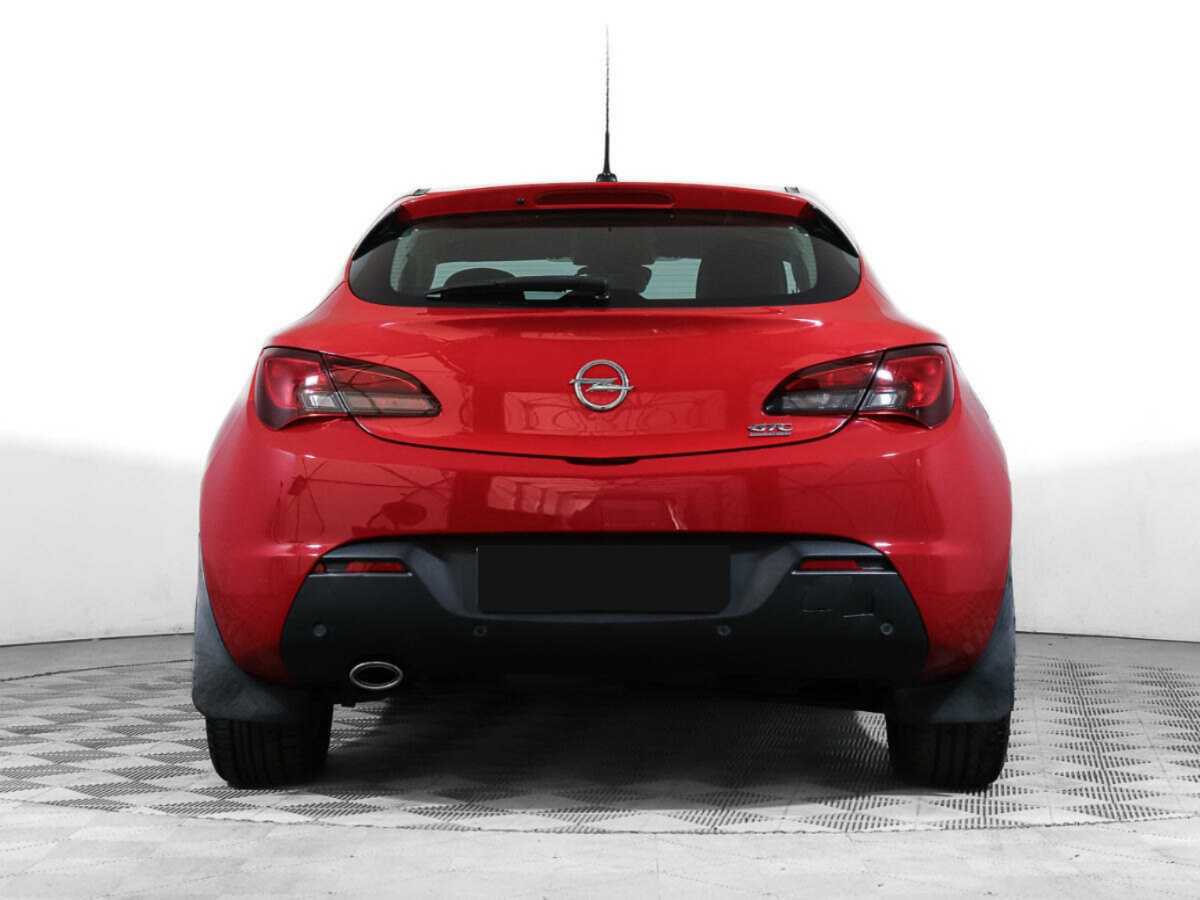 Opel Astra 2012 года с пробегом. Фото: #4