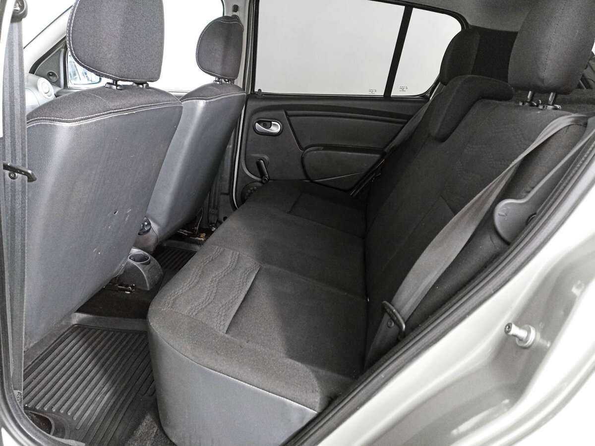 Renault Sandero 2012 года с пробегом. Фото: #9