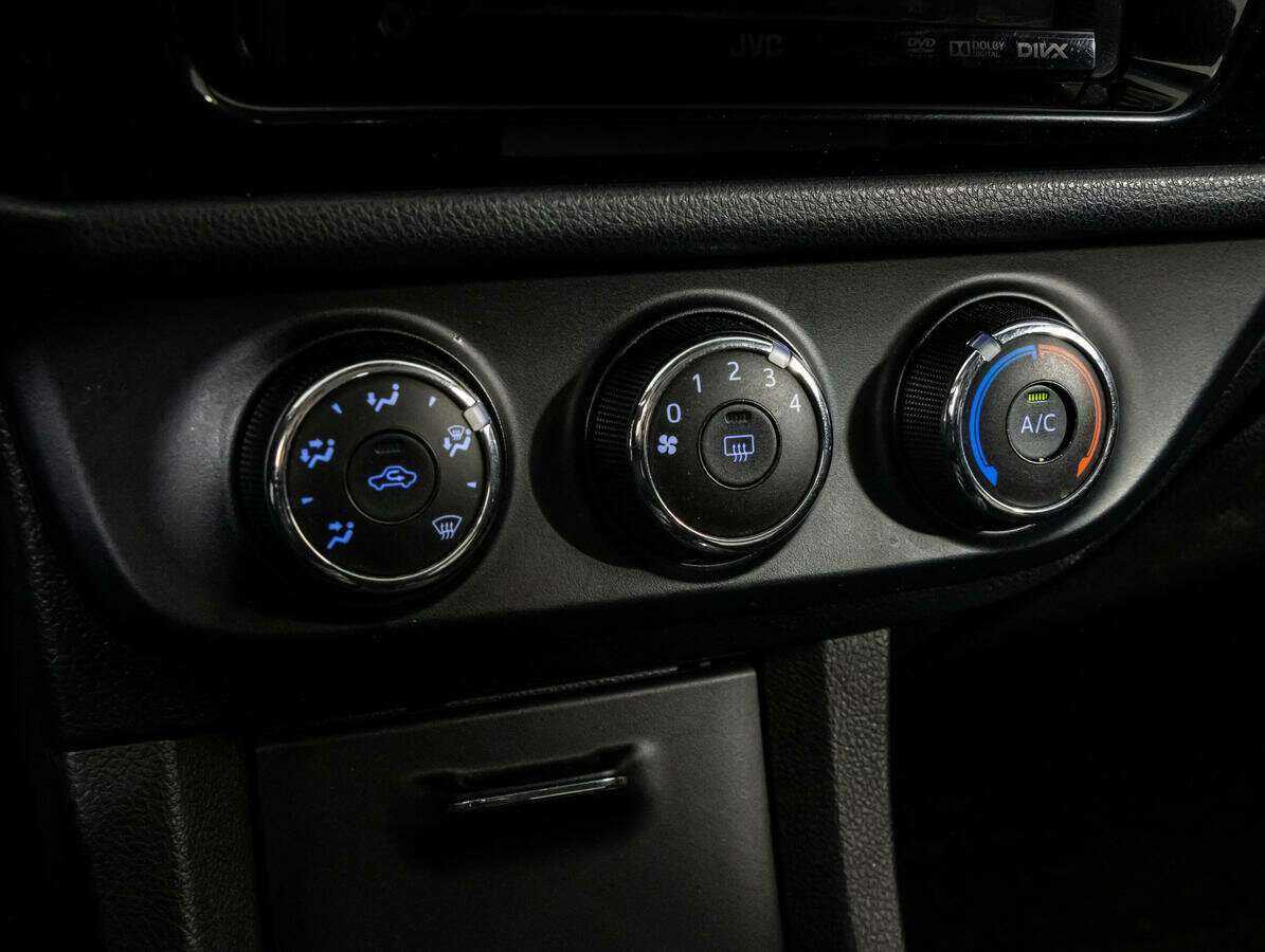 Toyota Corolla 2014 года с пробегом. Фото: #10