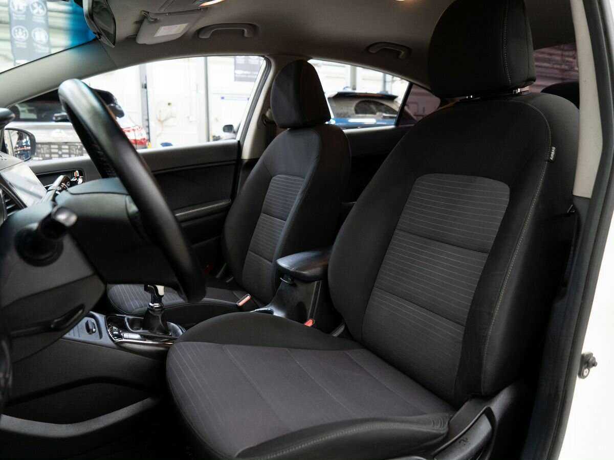 Kia Cerato 2017 года с пробегом. Фото: #5