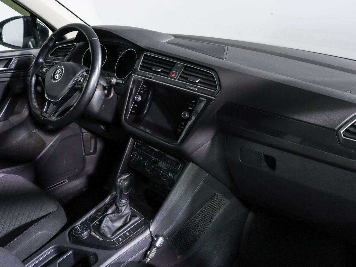 Volkswagen Tiguan 2018 года с пробегом. Фото: #6