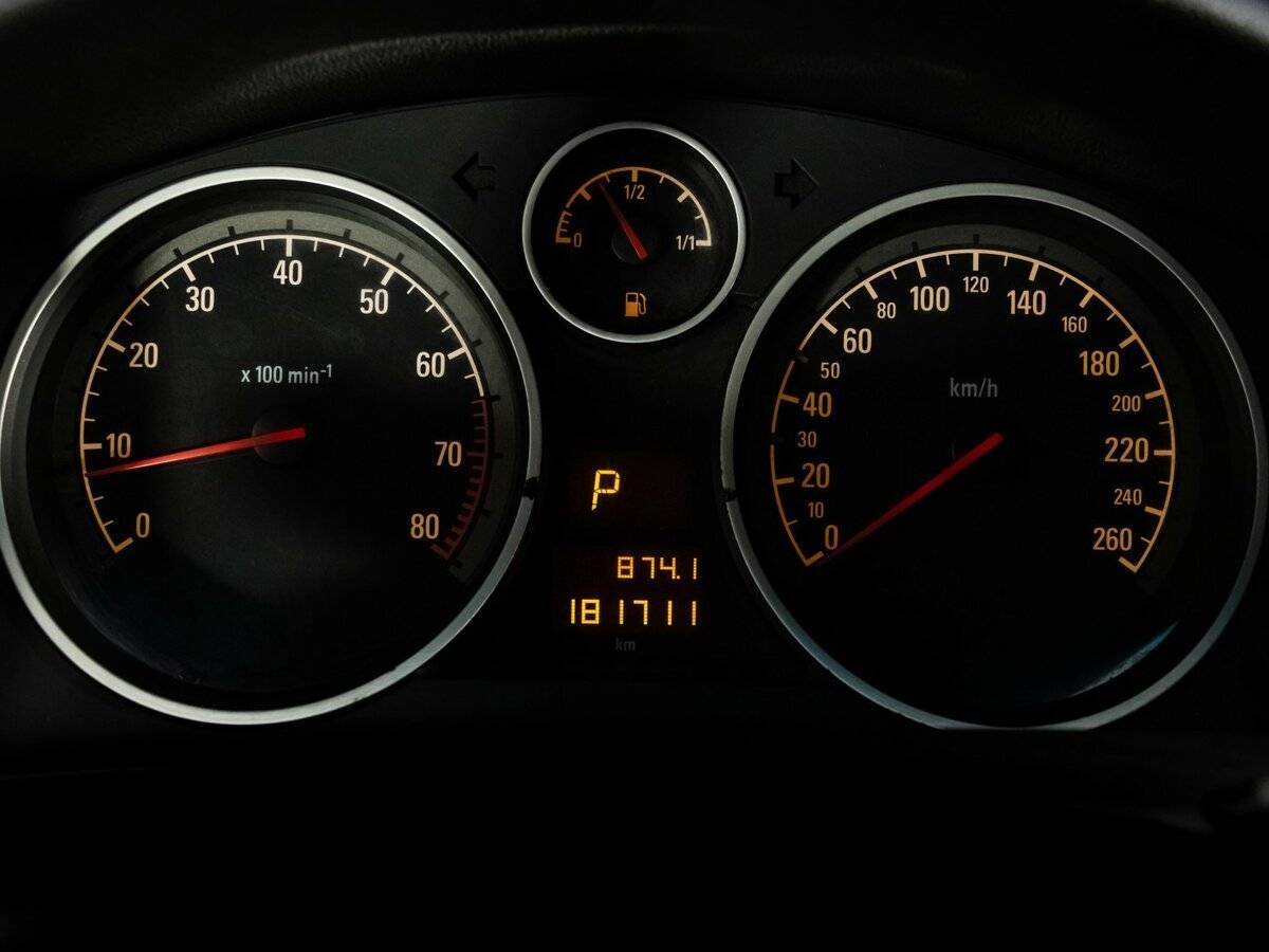 Opel Astra 2014 года с пробегом. Фото: #18