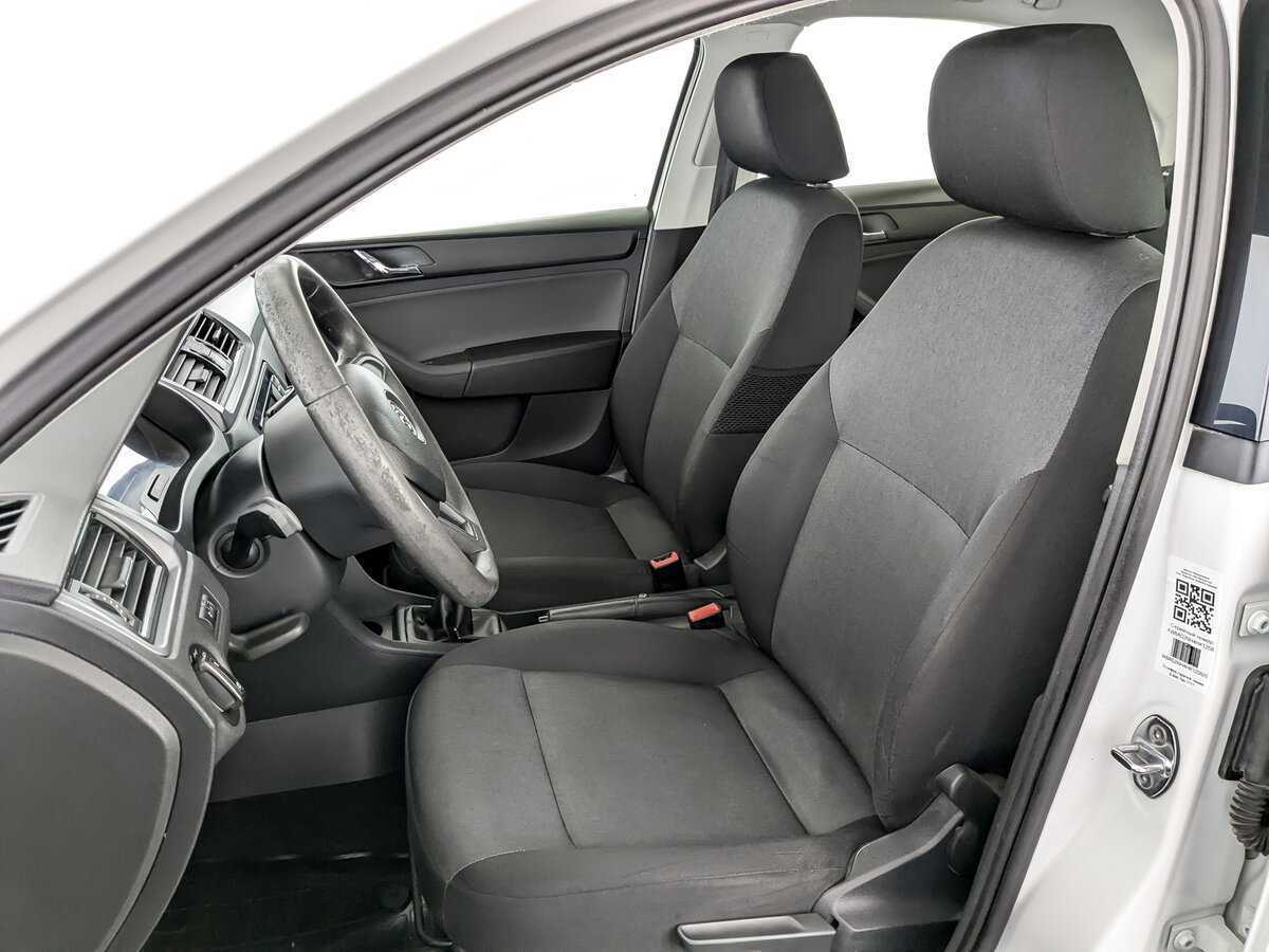 Skoda Rapid 2017 года с пробегом. Фото: #19