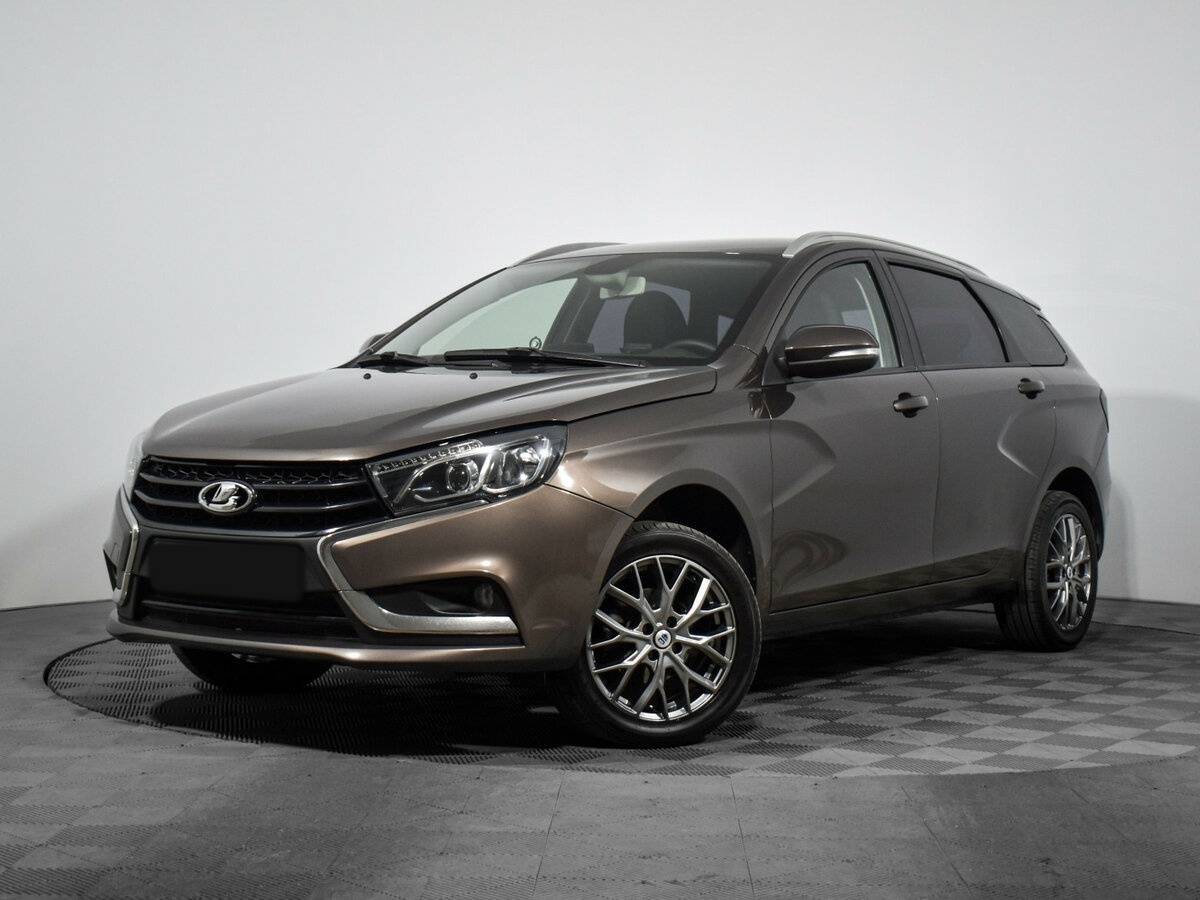 Lada (ВАЗ) Vesta 2018 года с пробегом. Посмотреть фото