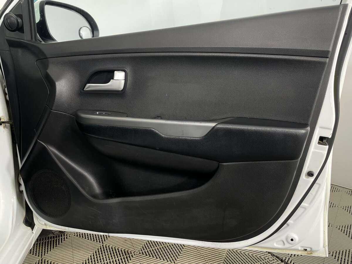 Kia Rio 2015 года с пробегом. Фото: #19