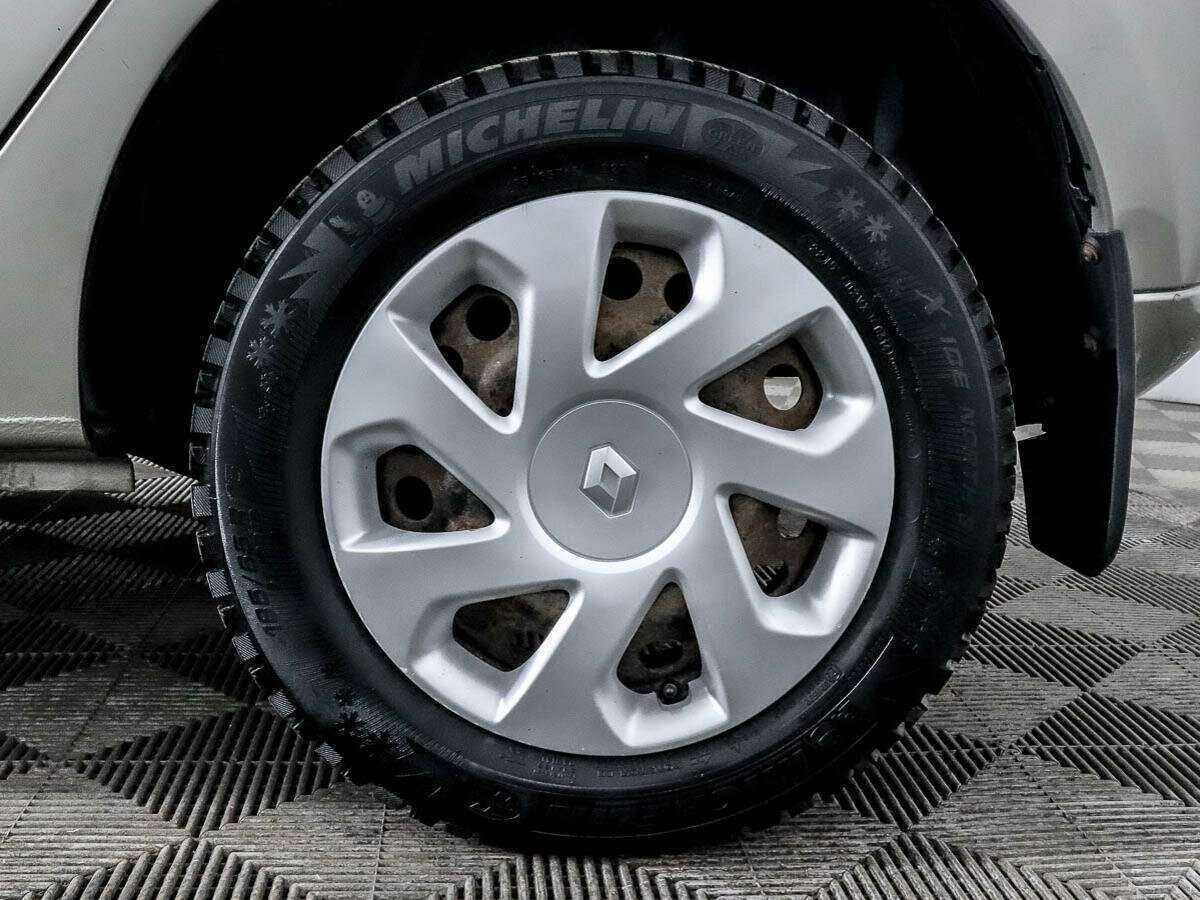 Renault Sandero 2015 года с пробегом. Фото: #12