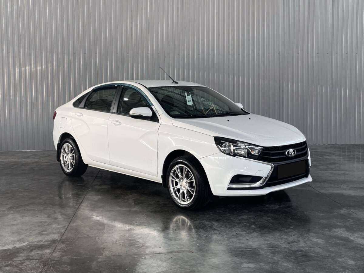 Lada (ВАЗ) Vesta 2017 года с пробегом. Фото: #2