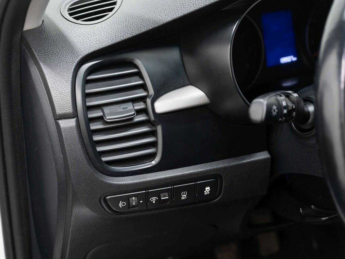 Kia Rio 2018 года с пробегом. Фото: #18