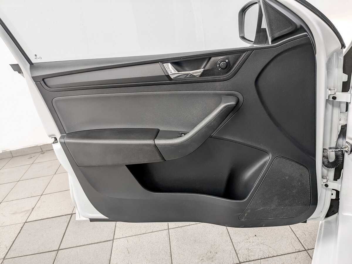 Skoda Rapid 2017 года с пробегом. Фото: #18