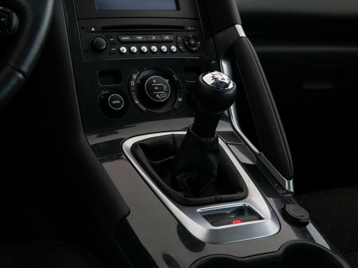 Peugeot 3008 2014 года с пробегом. Фото: #9