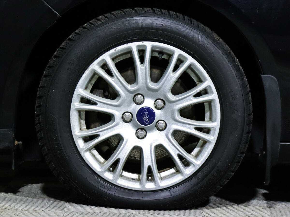 Ford Focus 2012 года с пробегом. Фото: #12