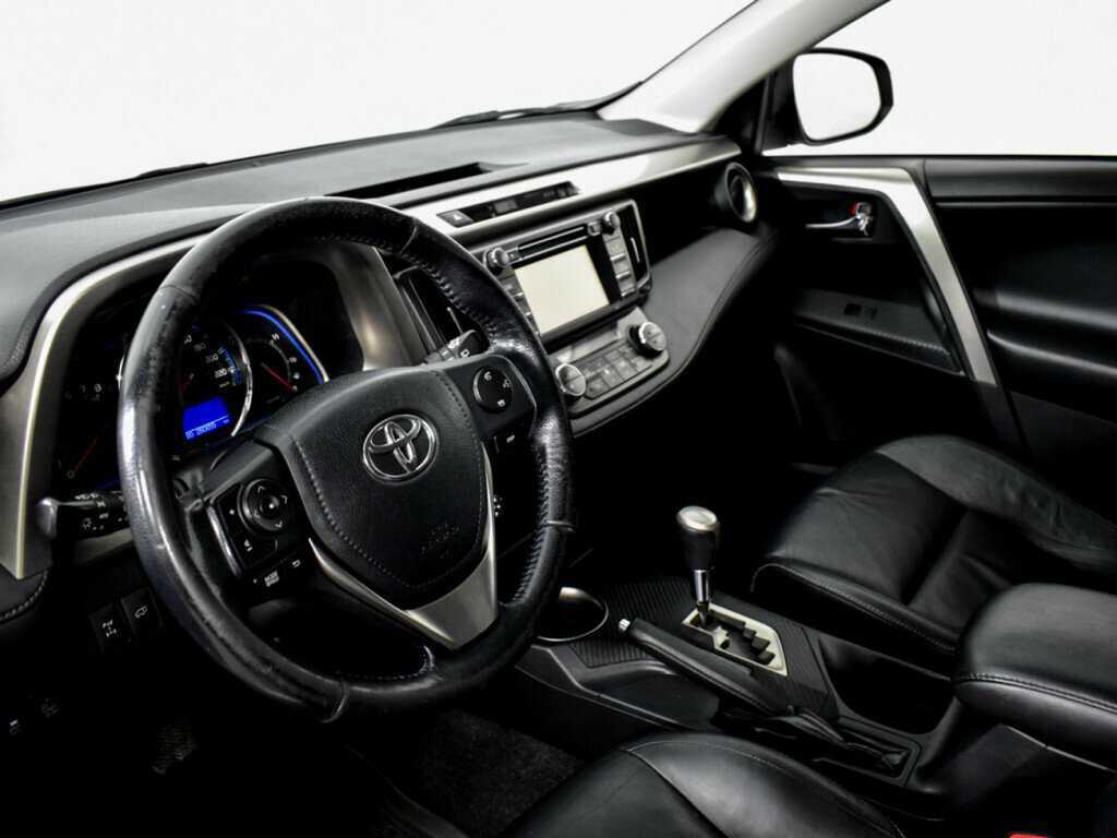 Toyota RAV4 2013 года с пробегом. Фото: #7