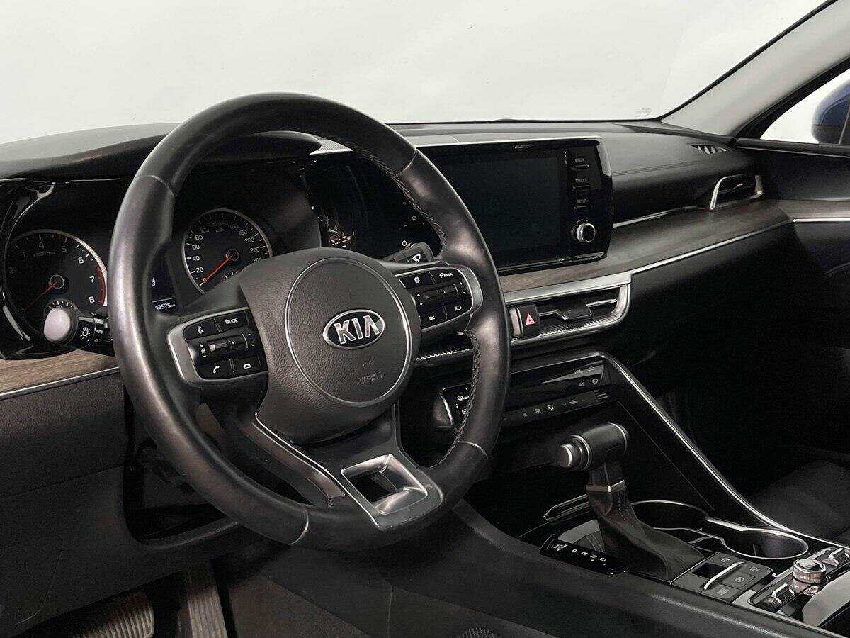 Kia K5 2021 года с пробегом. Фото: #11