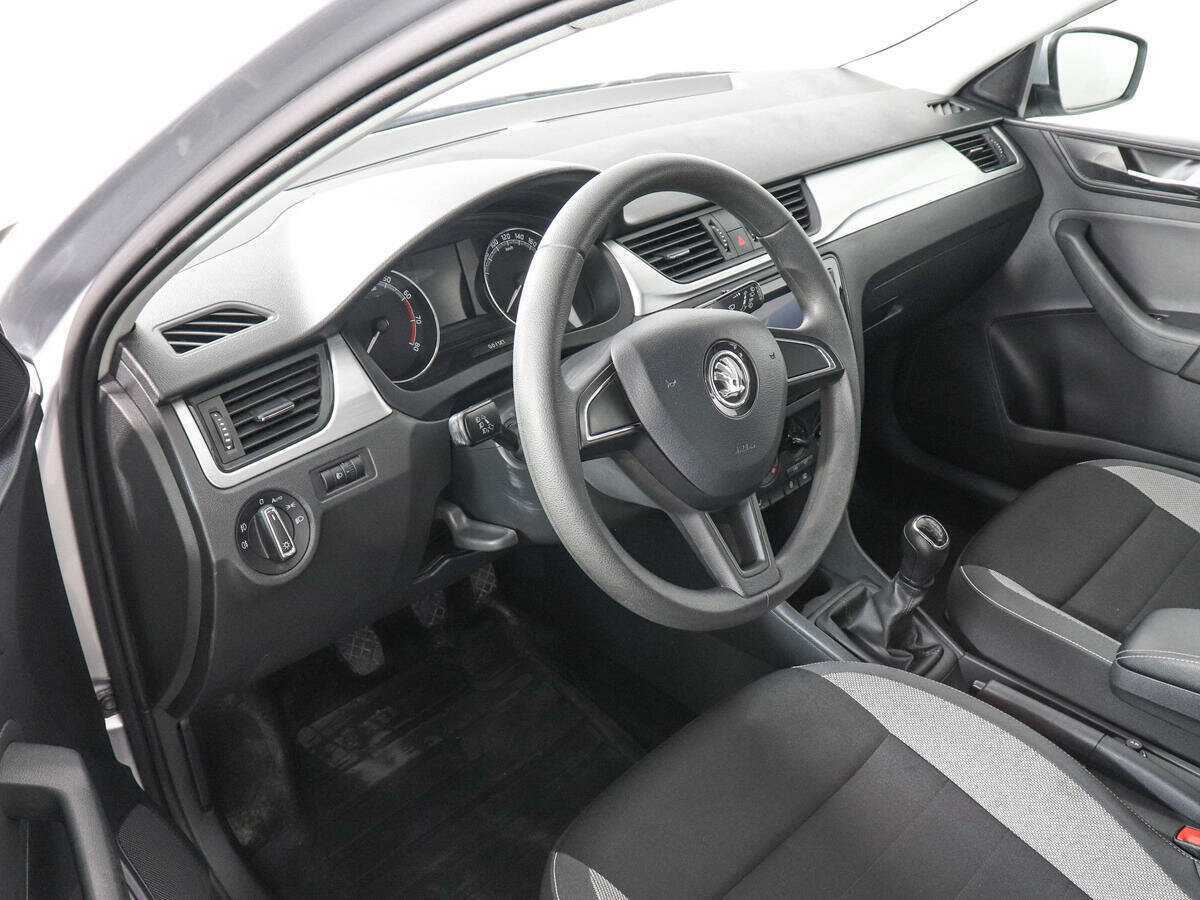 Skoda Rapid 2018 года с пробегом. Фото: #8