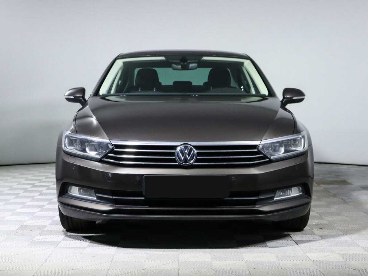 Volkswagen Passat 2016 года с пробегом. Фото: #1