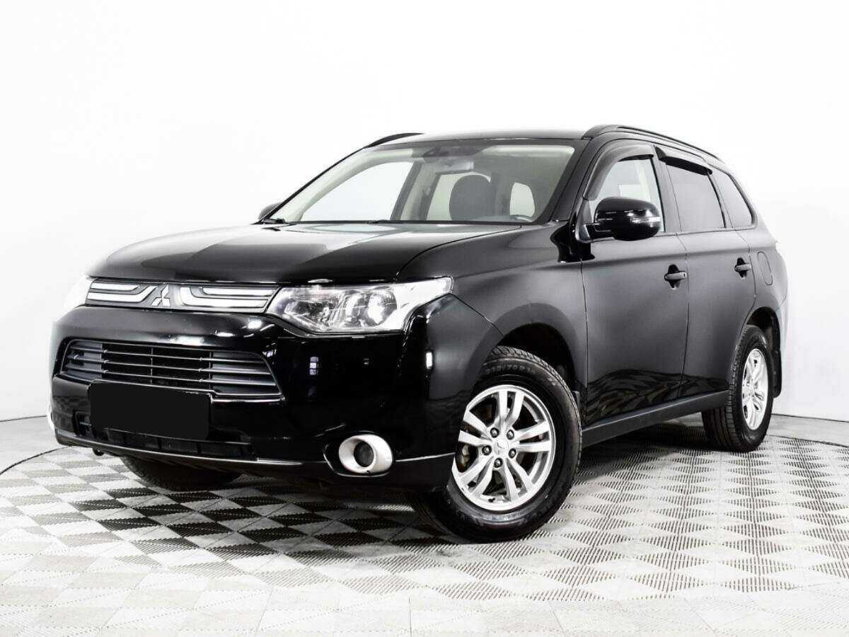 Mitsubishi Outlander 2013 года с пробегом. Посмотреть фото