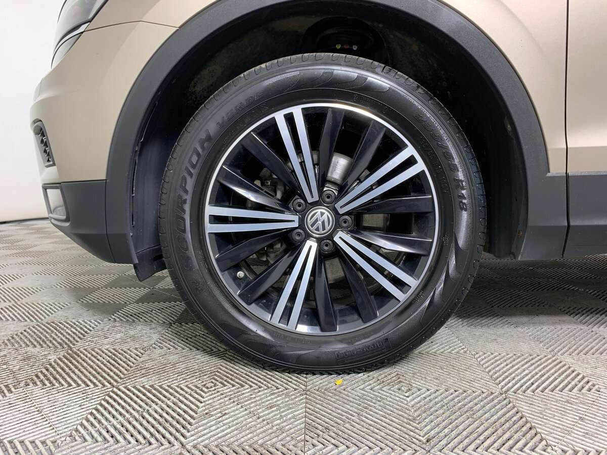 Volkswagen Tiguan 2018 года с пробегом. Фото: #8