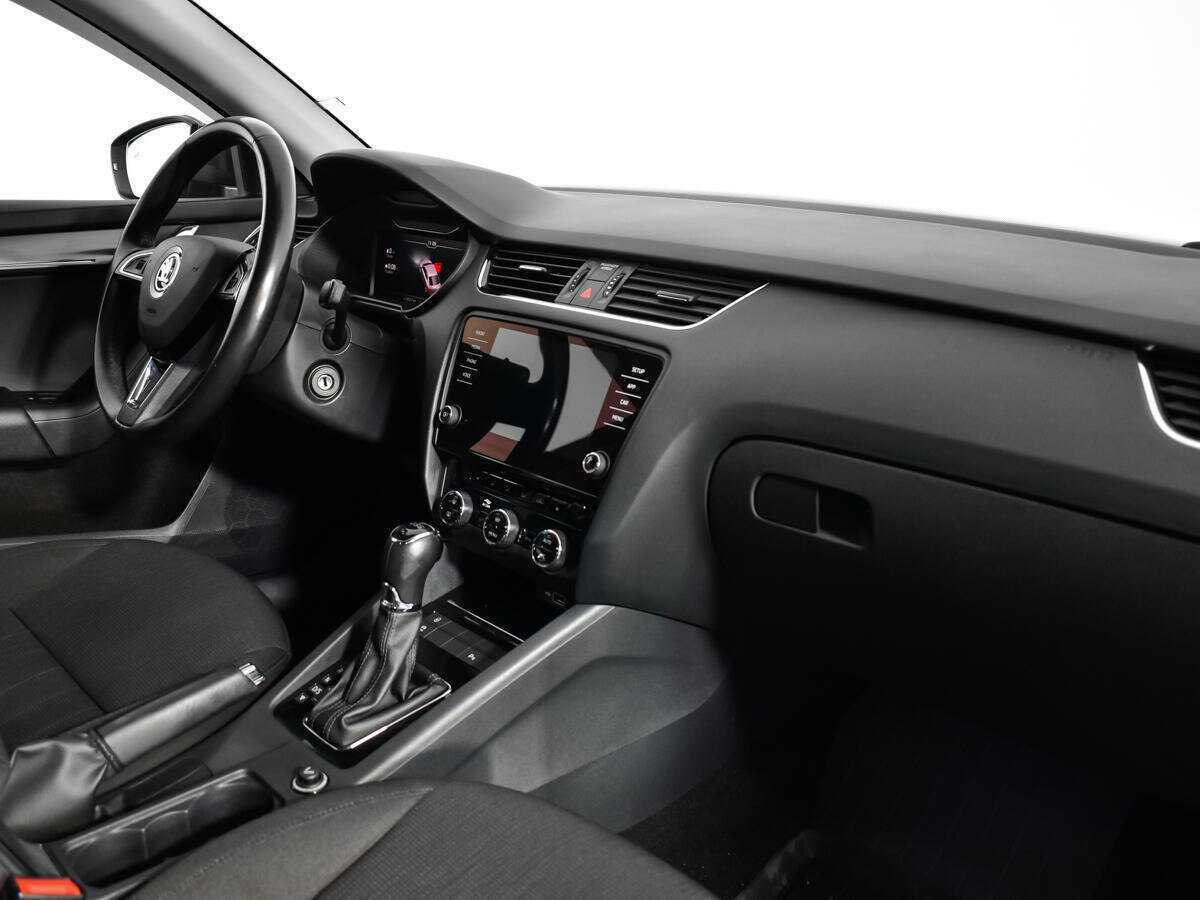 Skoda Octavia 2019 года с пробегом. Фото: #8