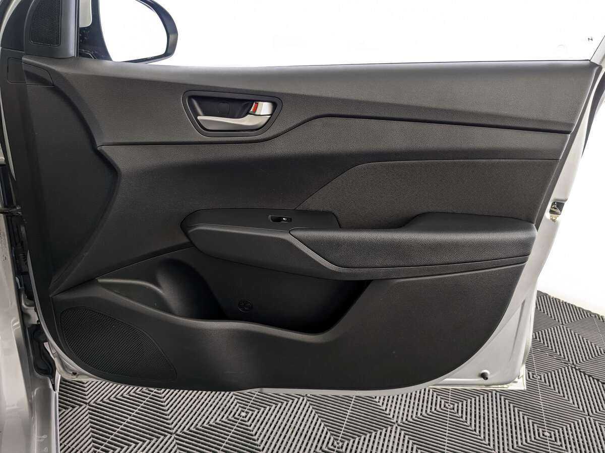 Hyundai Solaris 2018 года с пробегом. Фото: #20