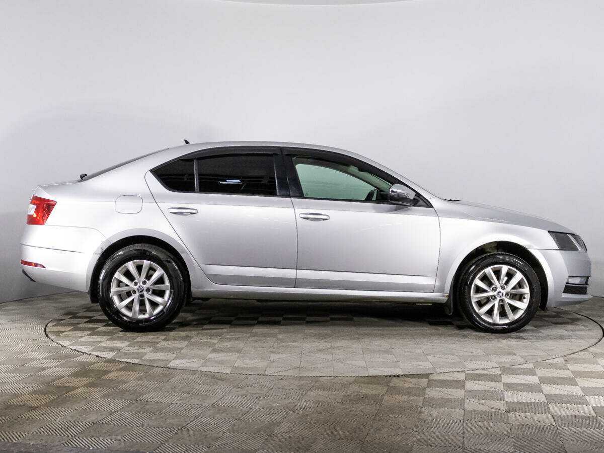 Skoda Octavia 2018 года с пробегом. Фото: #3