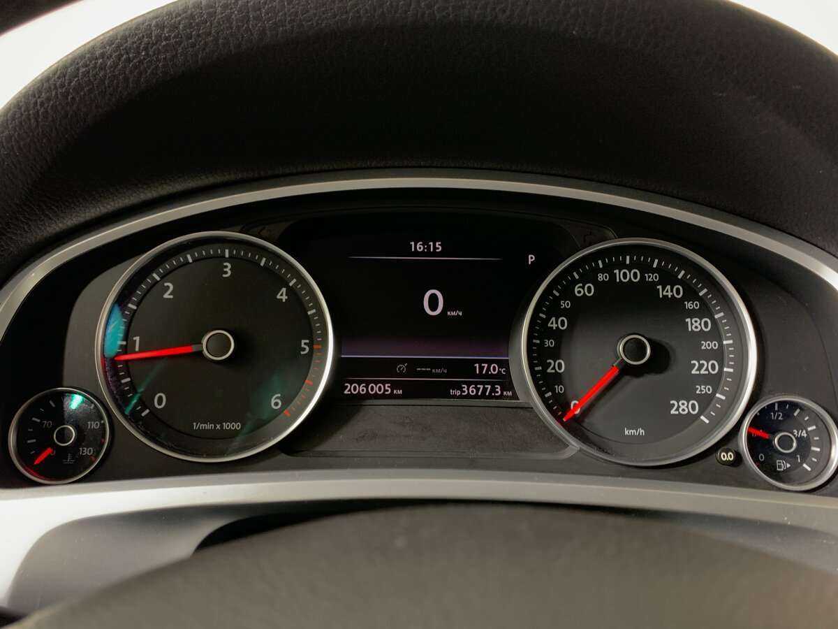 Volkswagen Touareg 2012 года с пробегом. Фото: #12