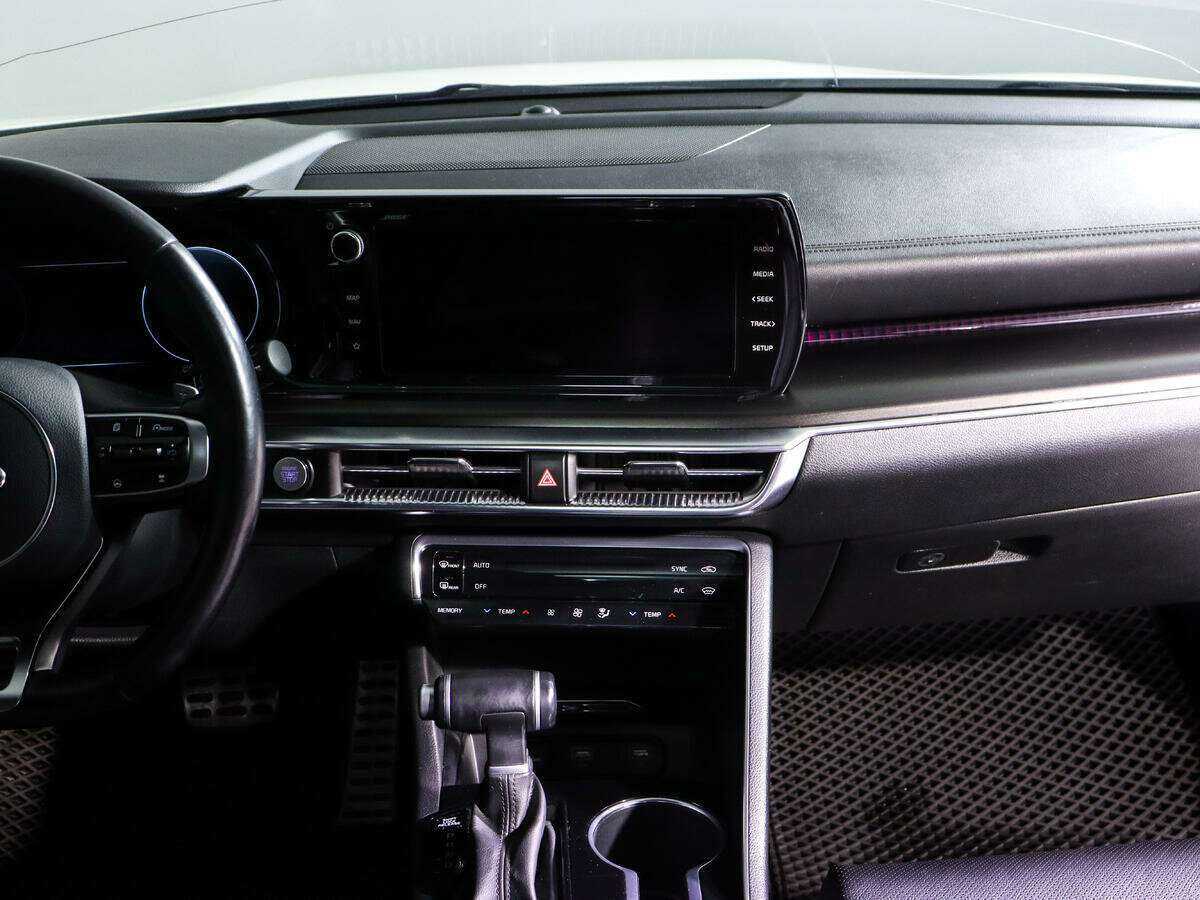 Kia K5 2020 года с пробегом. Фото: #11