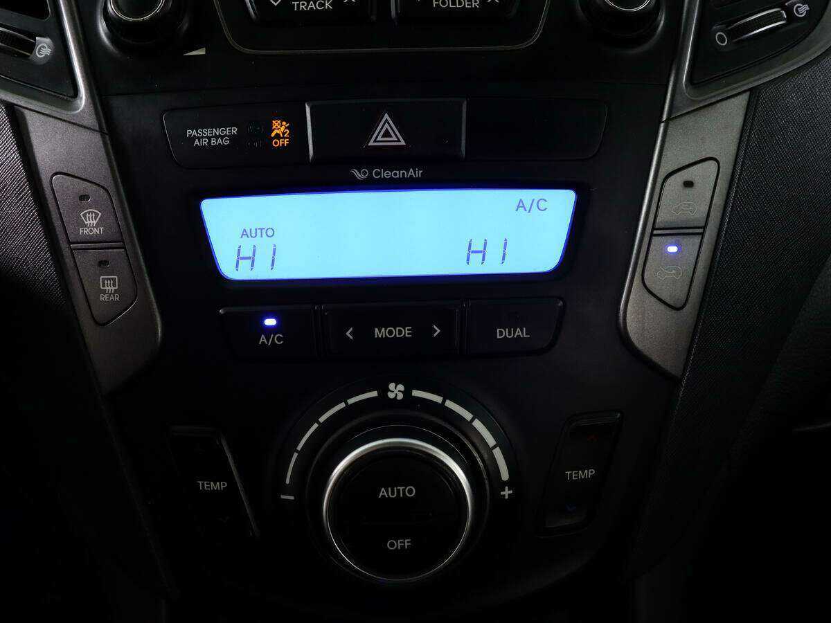 Hyundai Santa Fe 2013 года с пробегом. Фото: #17