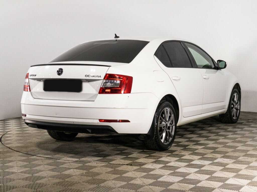 Skoda Octavia 2018 года с пробегом. Фото: #4