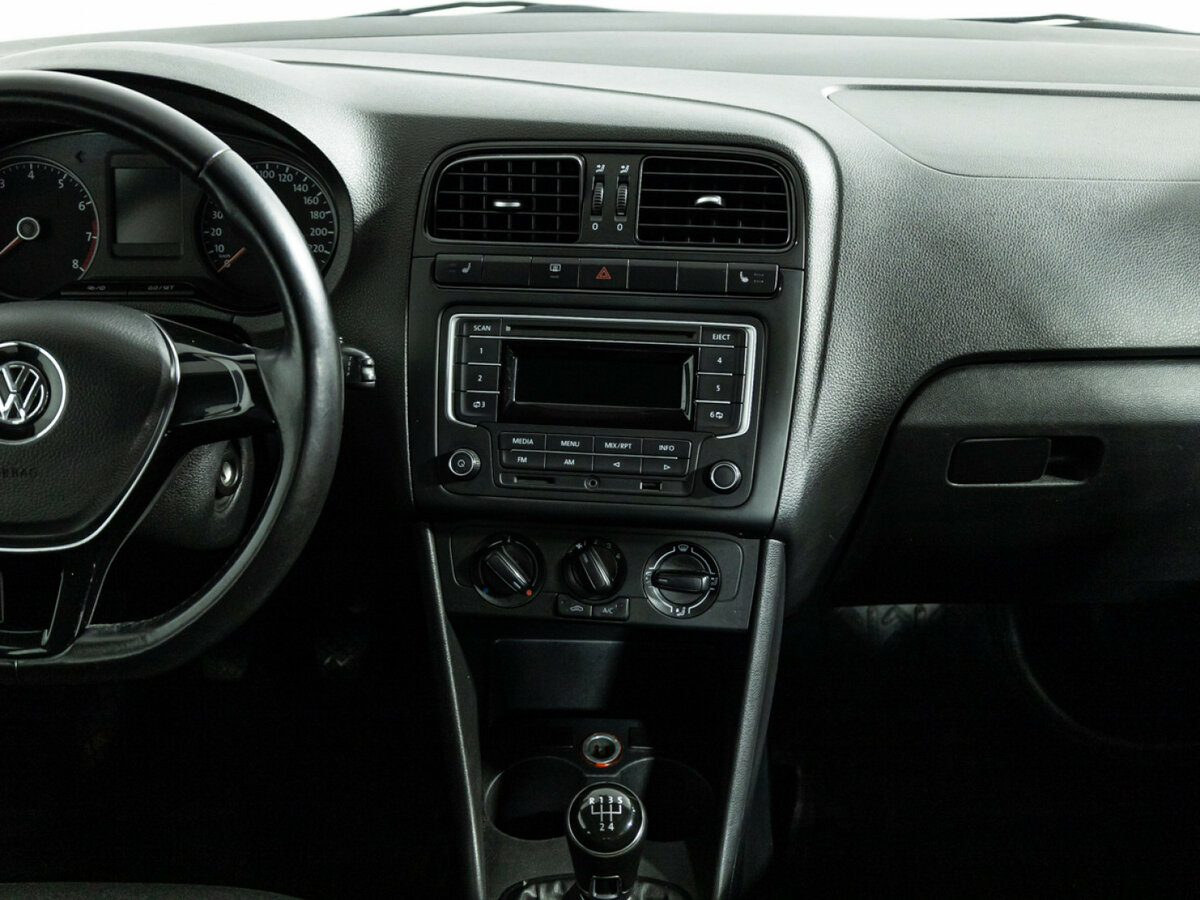 Volkswagen Polo 2015 года с пробегом. Фото: #13