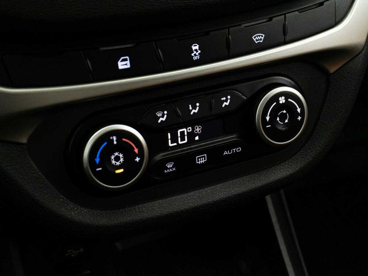 Lada (ВАЗ) Vesta 2019 года с пробегом. Фото: #13