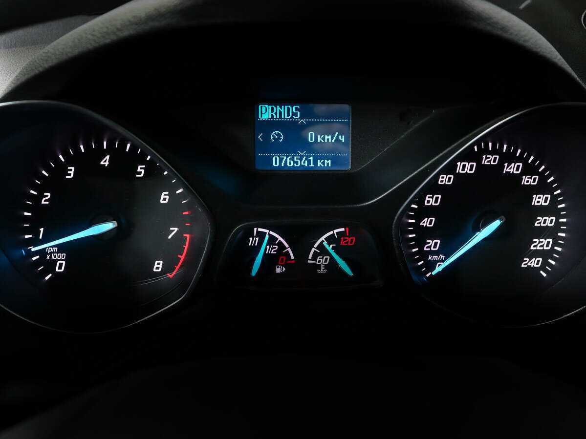 Ford Kuga 2015 года с пробегом. Фото: #8