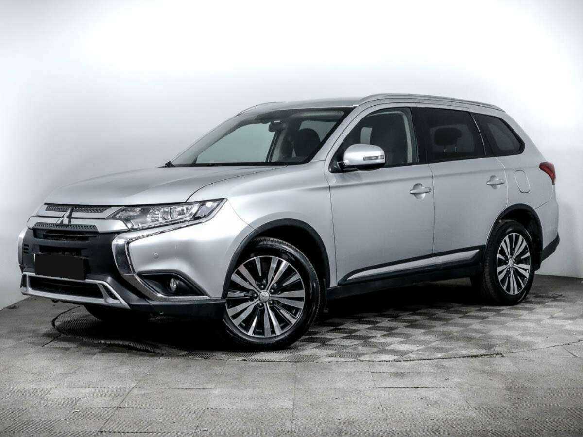 Mitsubishi Outlander 2019 года с пробегом. Посмотреть фото