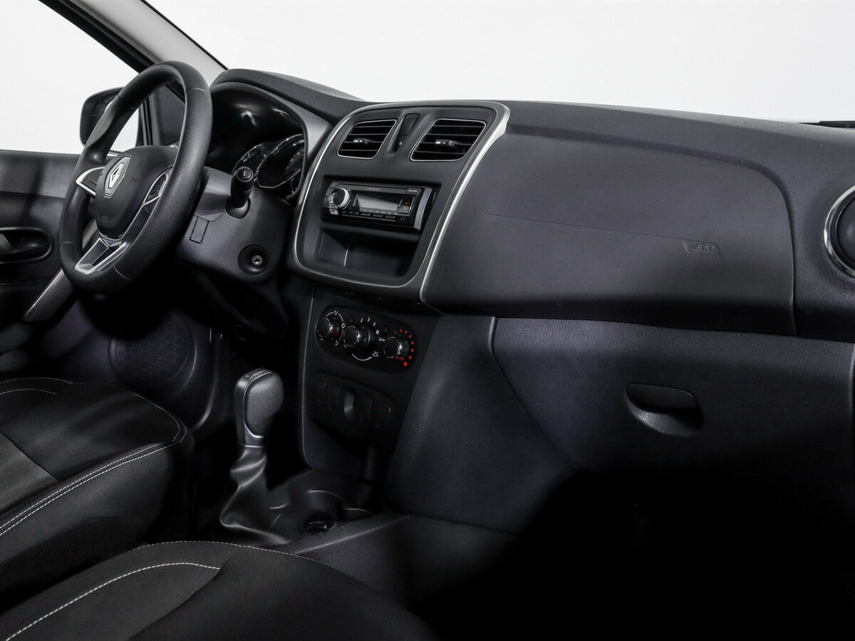 Renault Logan 2022 года с пробегом. Фото: #6