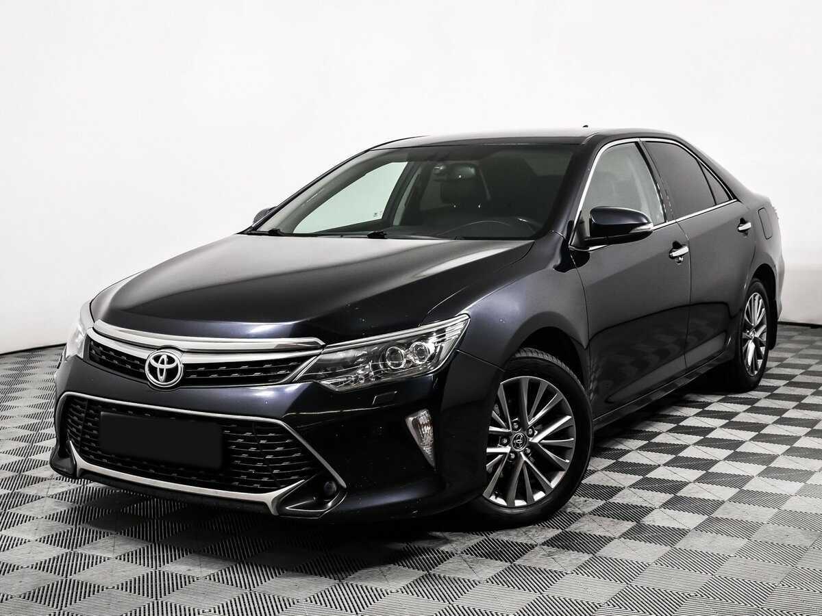 Toyota Camry 2017 года с пробегом. Посмотреть фото