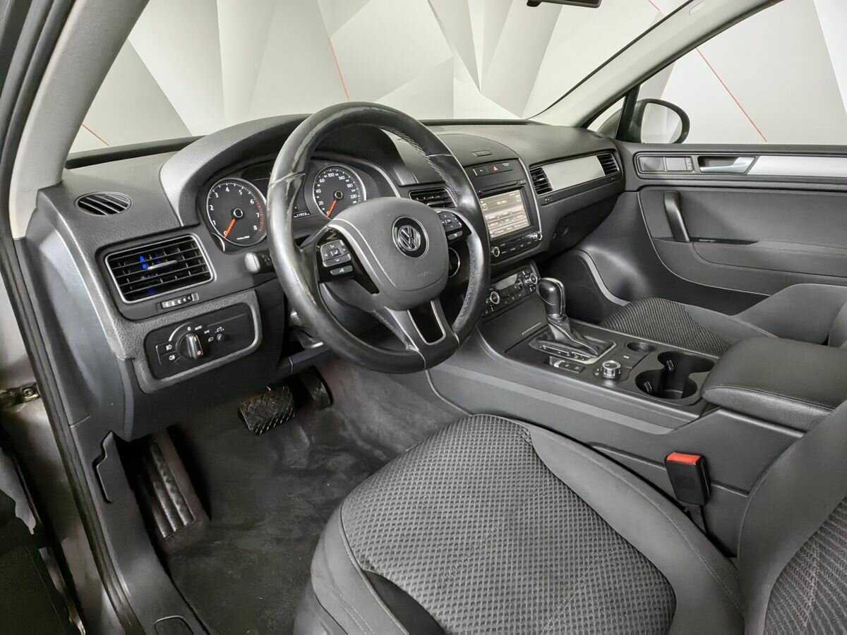 Volkswagen Touareg 2012 года с пробегом. Фото: #12