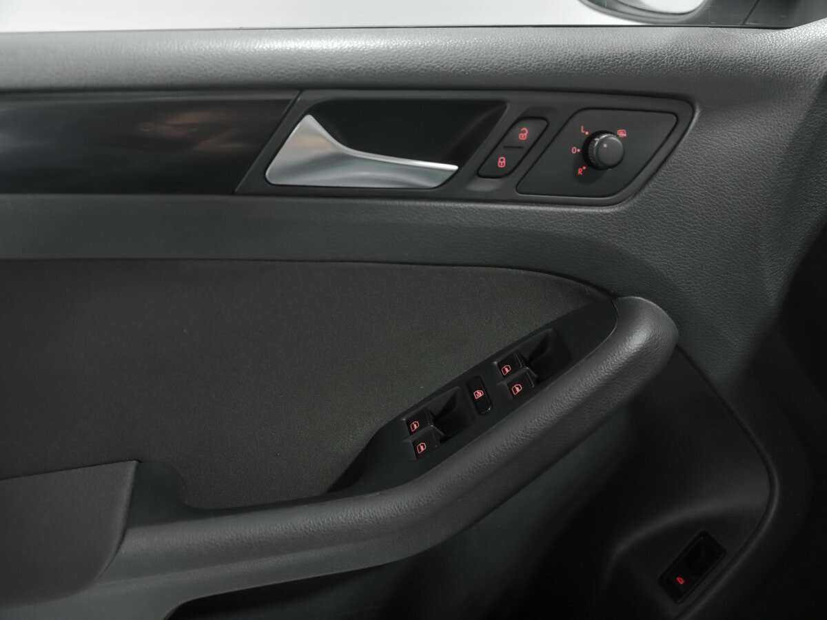 Volkswagen Jetta 2012 года с пробегом. Фото: #10
