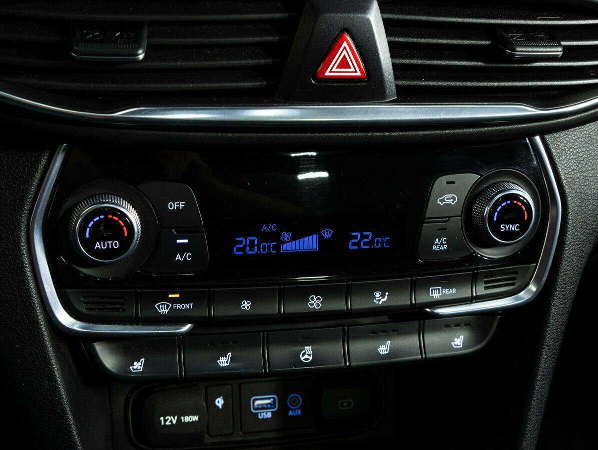 Hyundai Santa Fe 2019 года с пробегом. Фото: #17