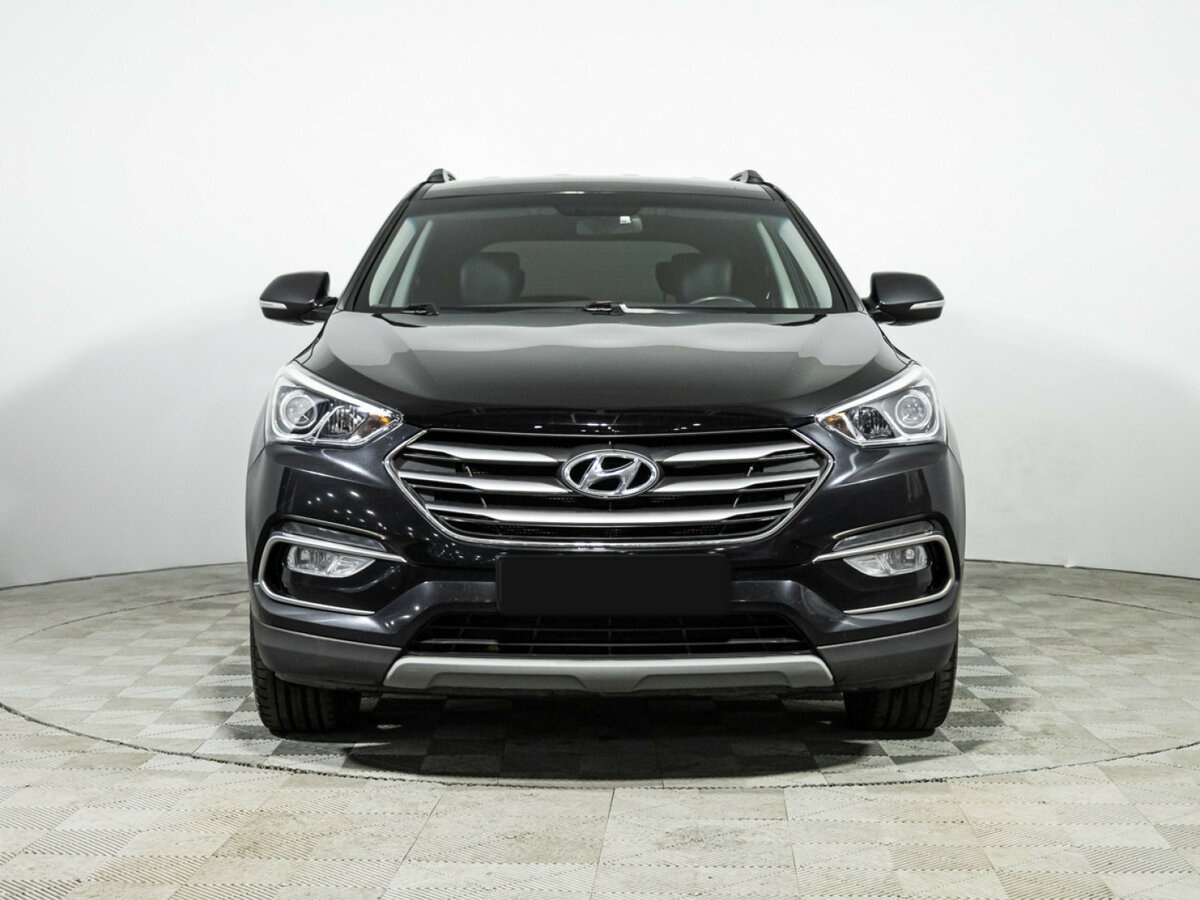 Hyundai Santa Fe 2017 года с пробегом. Фото: #1