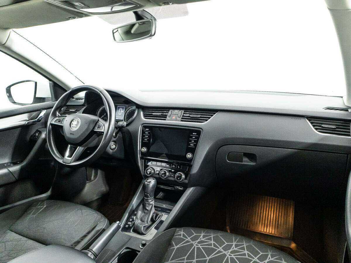 Skoda Octavia 2019 года с пробегом. Фото: #8